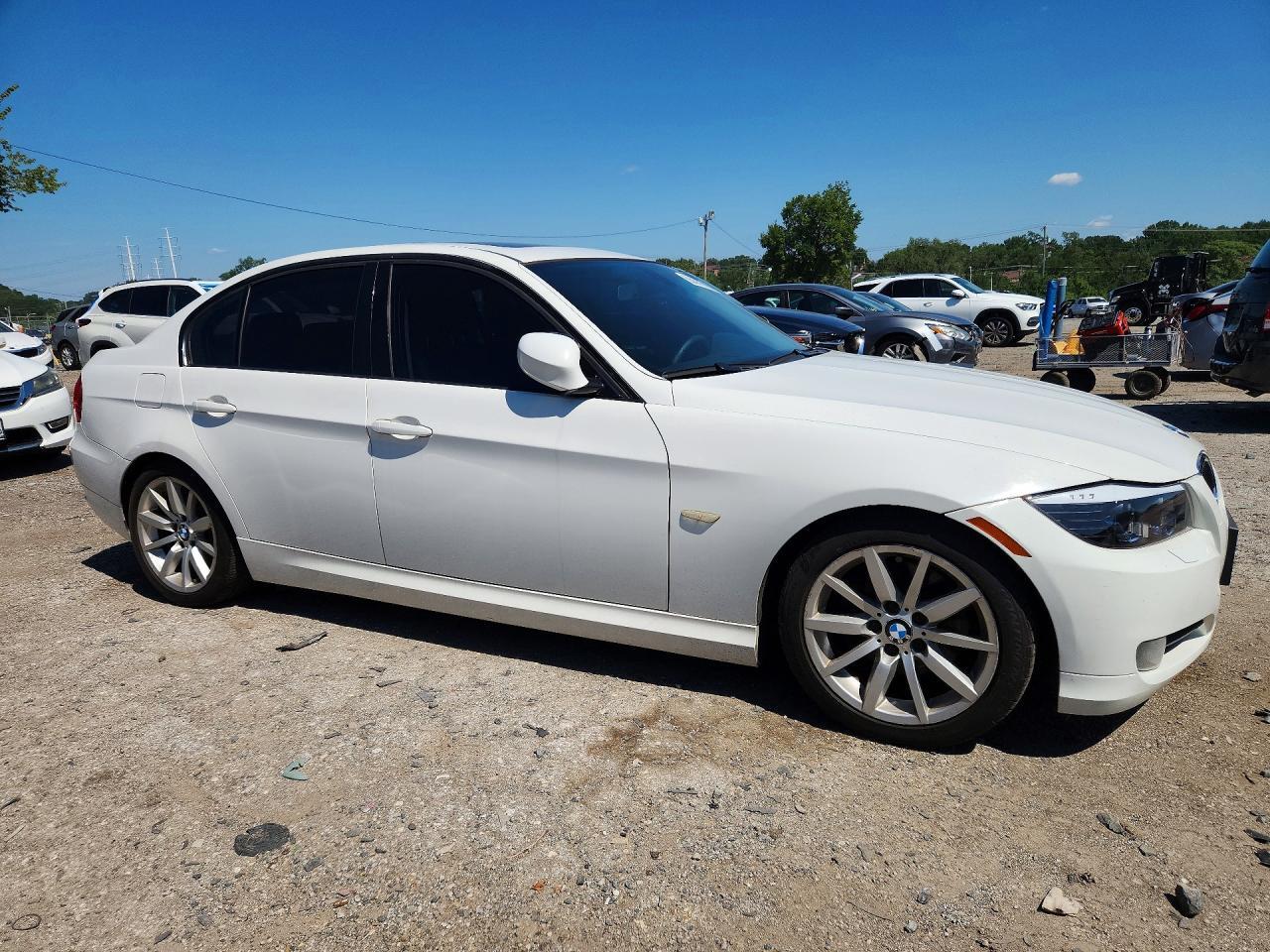 WBAPH73539E128222 2009 BMW 328 photo no. 4