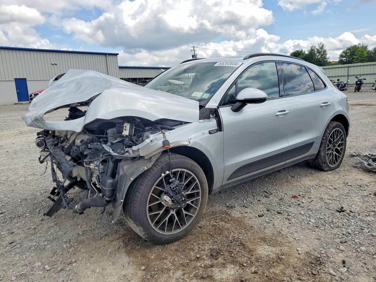 2018 PORSCHE MACAN