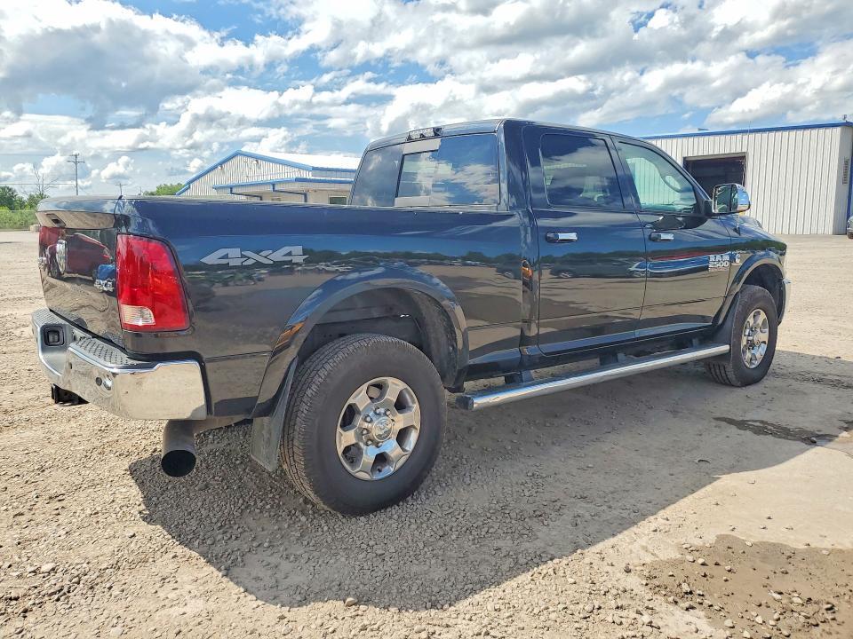 3C6UR5DL6JG314765 2018 RAM 2500 photo no. 3