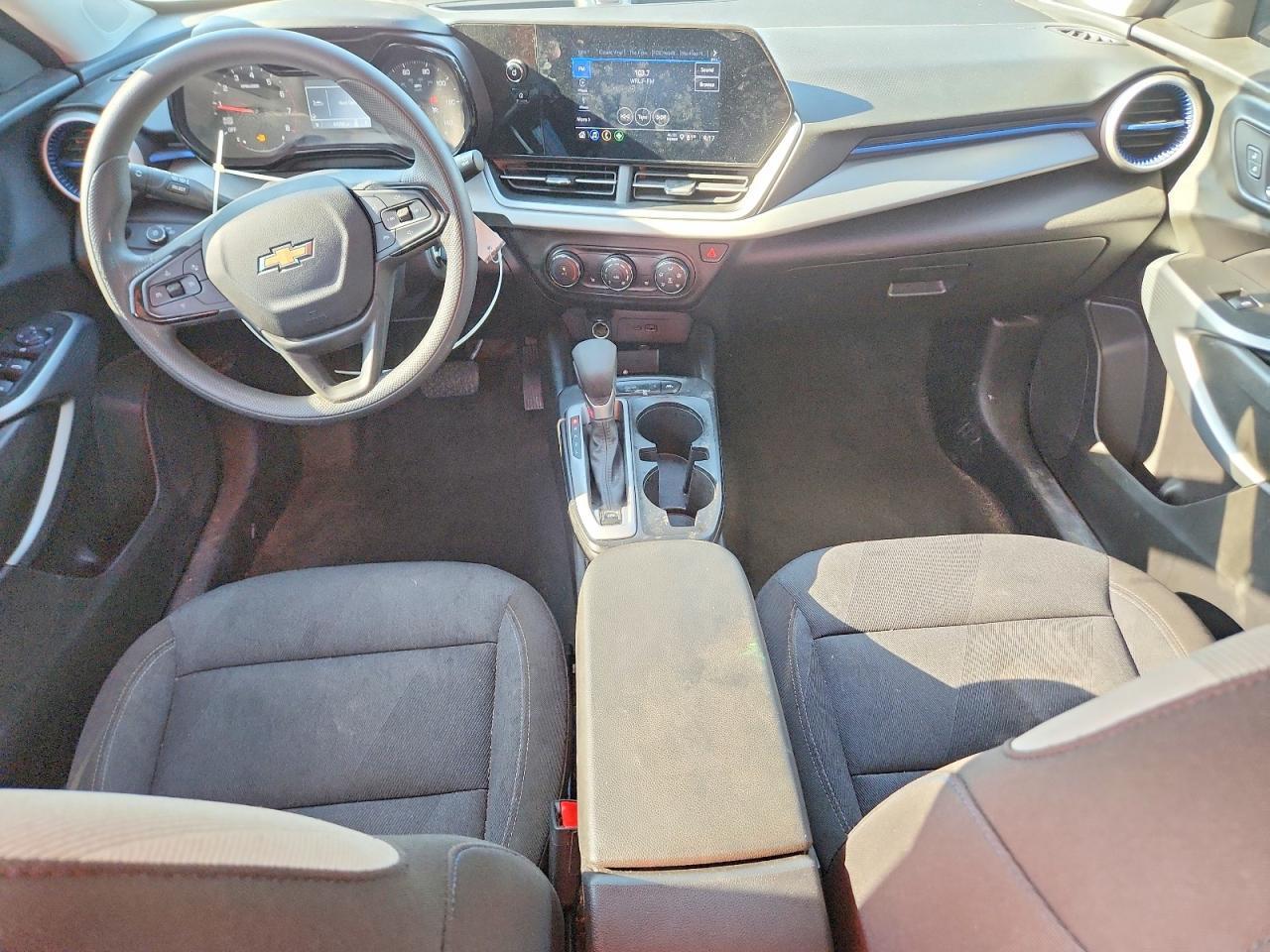 KL77LFEP6SC102075 2025 CHEVROLET TRAX photo no. 8