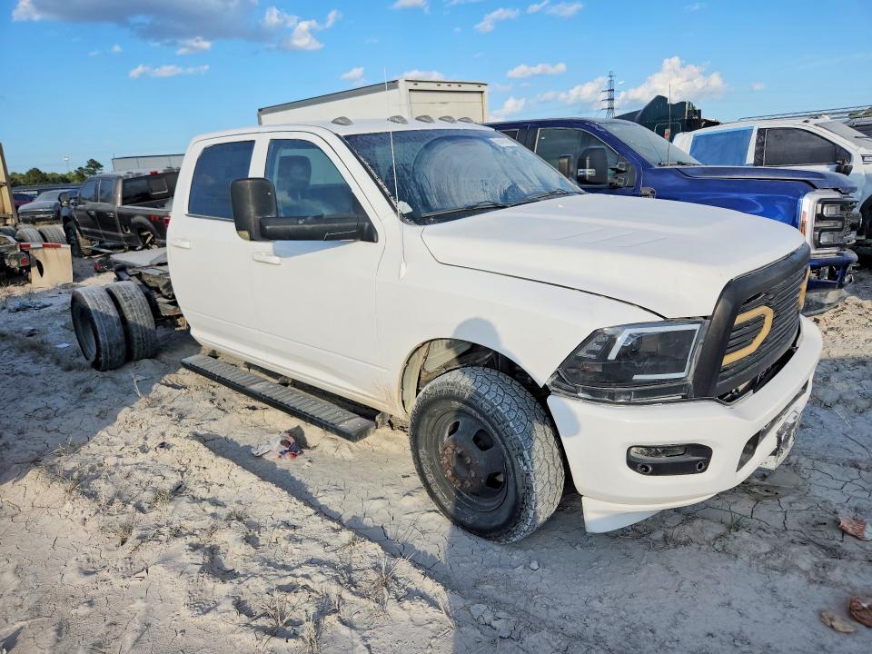 2018 RAM 3500 — Фото 4 из 12