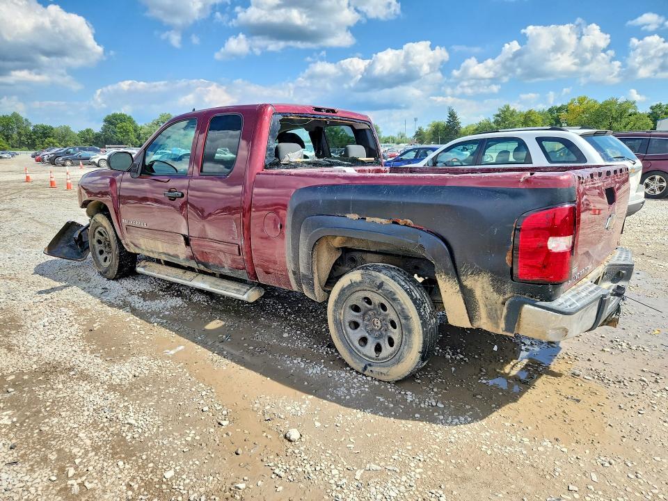 2009 CHEVROLET SILVERADO C1500 LT — Фото 2 из 12