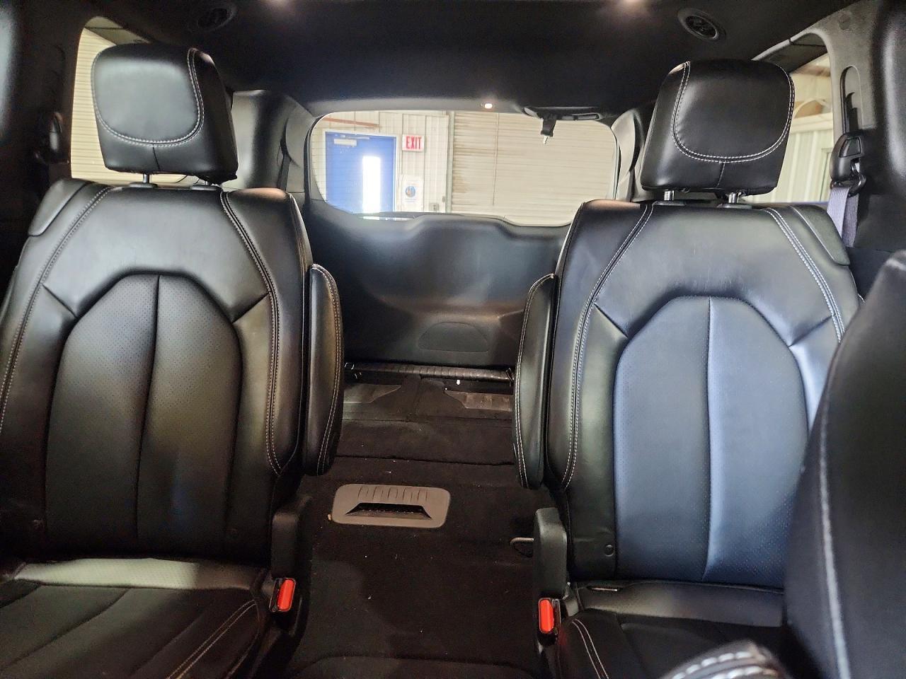 2025 CHRYSLER PACIFICA SELECT — Фото 10 из 14