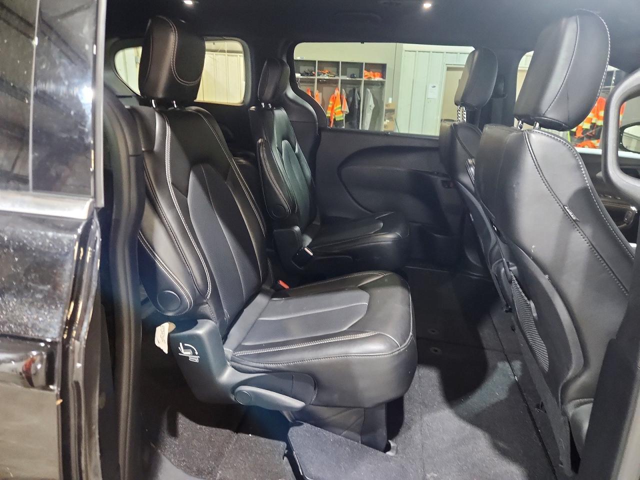 2025 CHRYSLER PACIFICA SELECT — Фото 11 из 14