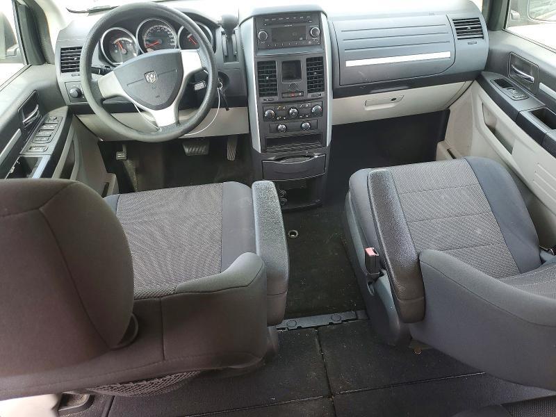 2009 DODGE GRAND CARAVAN SE — Фото 8 из 14