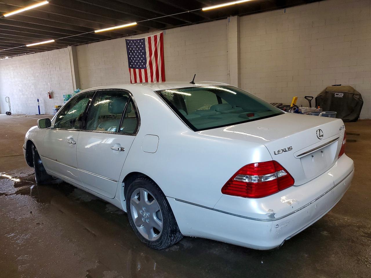 2005 LEXUS LS 430 — Фото 2 из 12