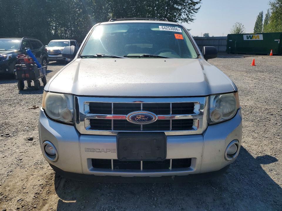 2009 FORD ESCAPE XLT — Фото 5 из 13