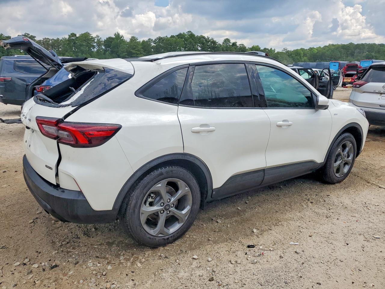 2025 FORD ESCAPE ST LINE SELECT — Фото 3 из 13