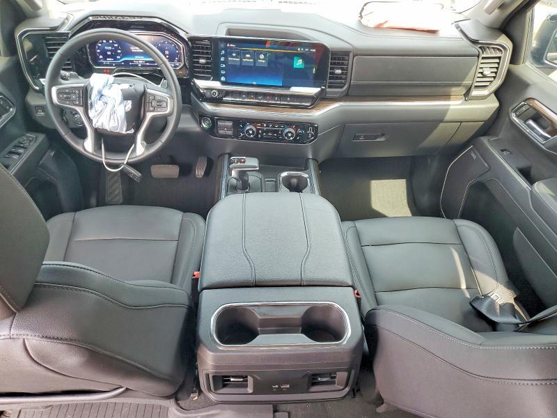 2024 CHEVROLET SILVERADO K1500 LT TRAIL BOSS — Фото 8 из 12