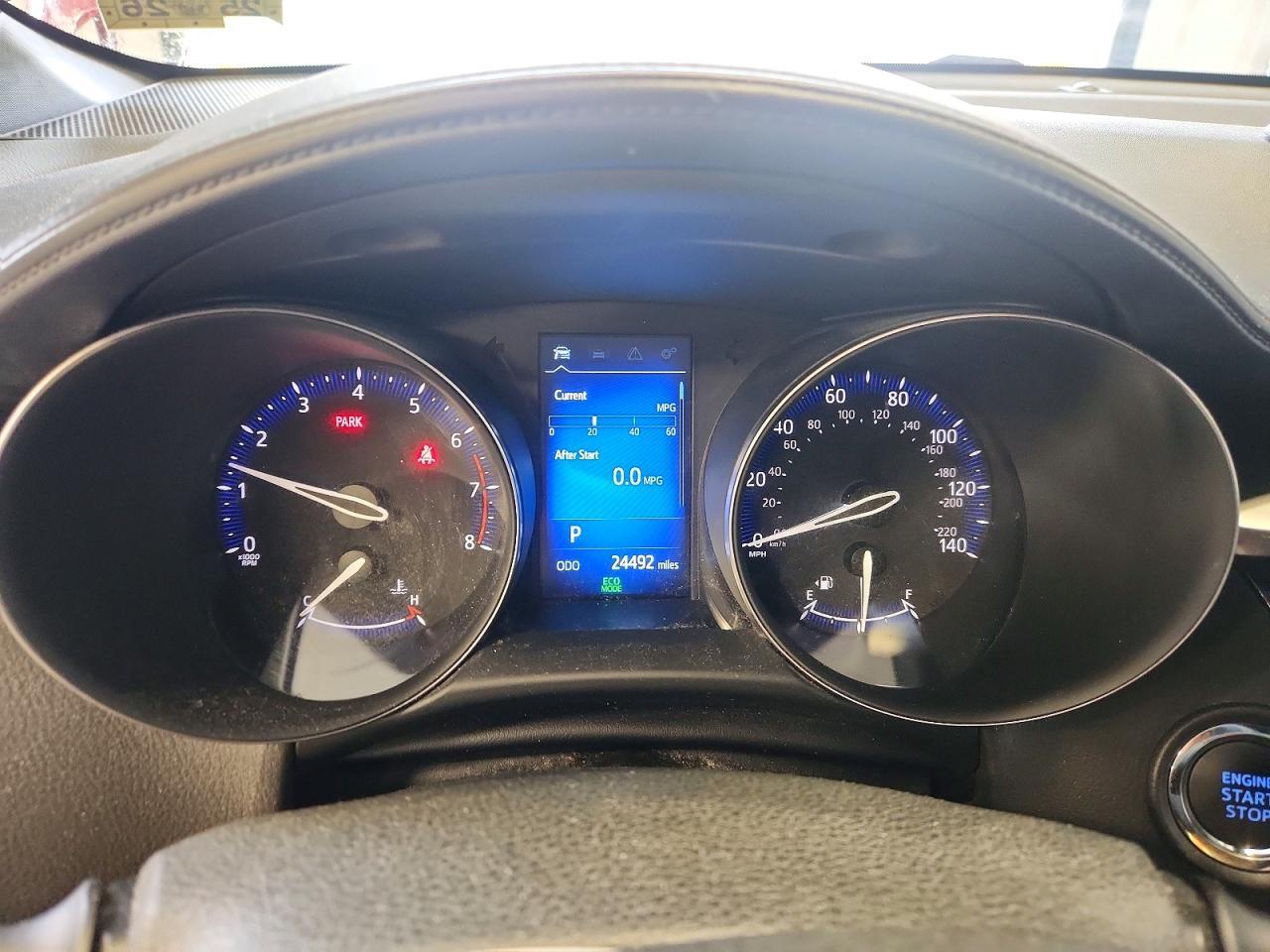 2018 TOYOTA C-HR XLE PREMIUM — Фото 9 из 12