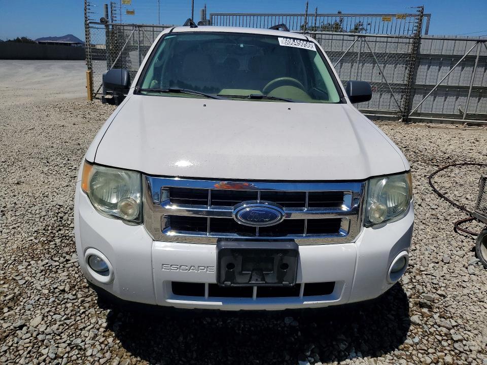 2009 FORD ESCAPE XLT — Фото 5 из 13