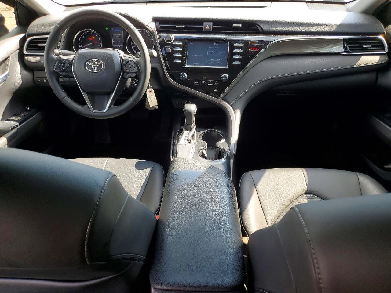 2018 TOYOTA CAMRY SE — Фото 8 из 12
