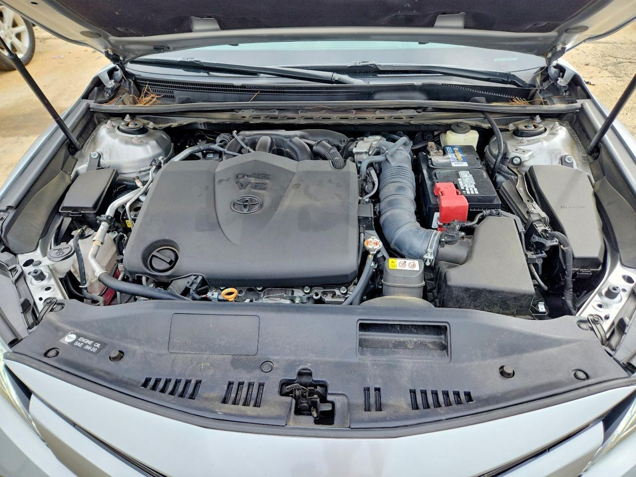 2018 TOYOTA CAMRY — Фото 11 из 12
