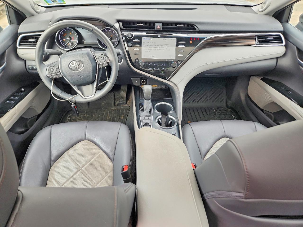 2018 TOYOTA CAMRY — Фото 8 из 12