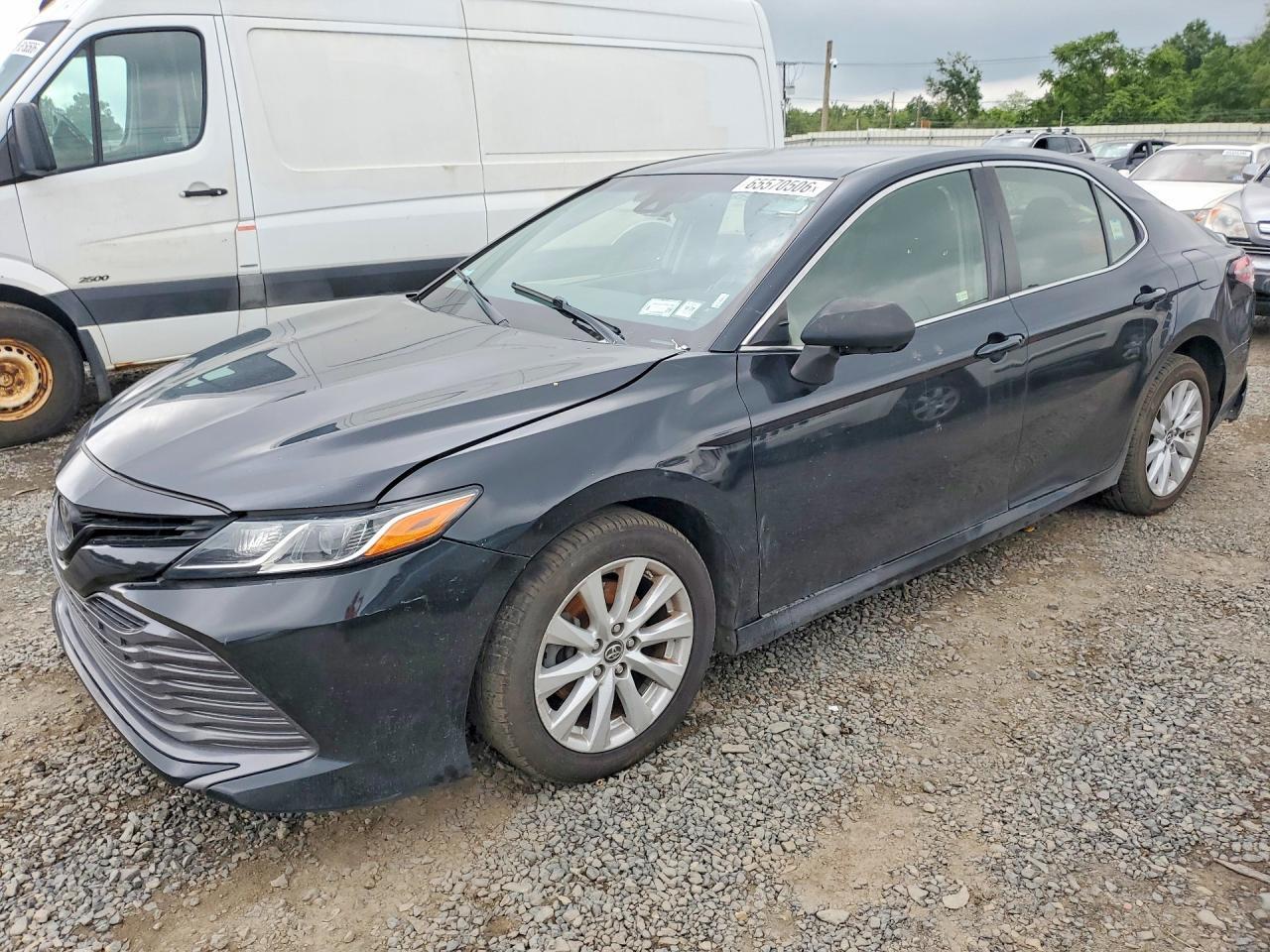 JTNB11HK7J3013082 2018 TOYOTA CAMRY photo no. 1