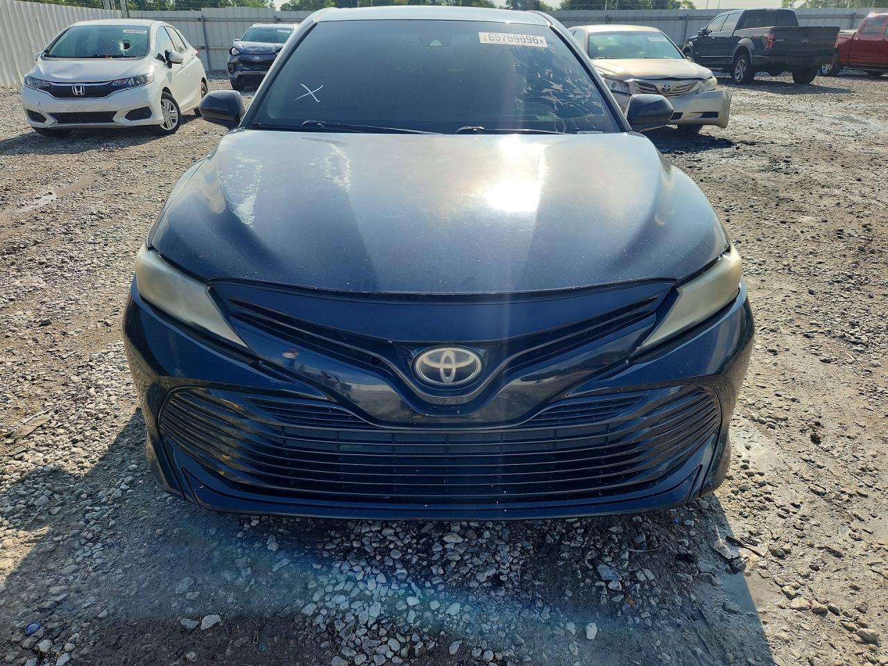 2018 TOYOTA CAMRY SE — Фото 5 из 13