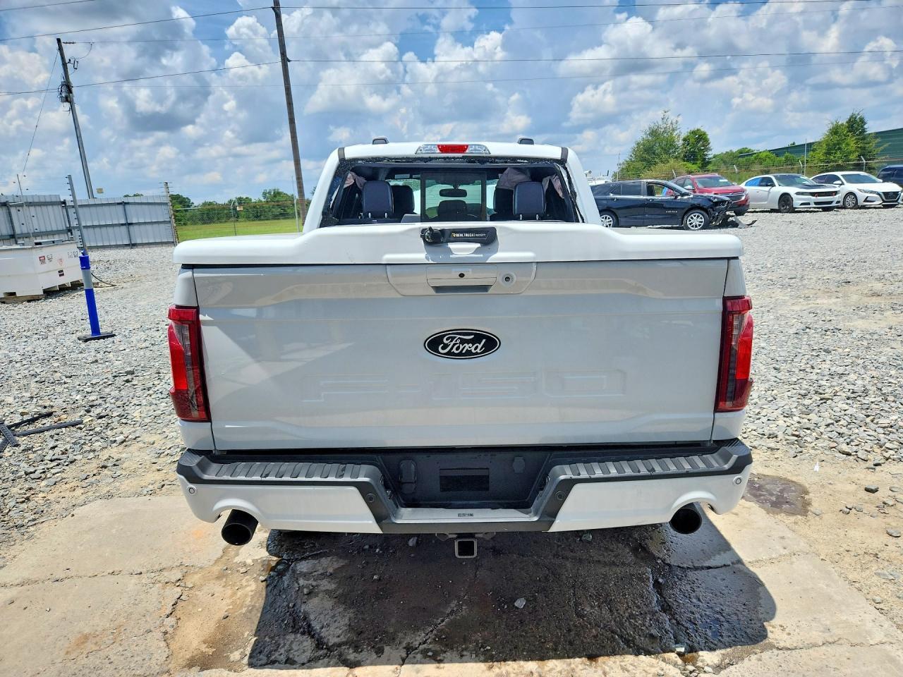 2025 FORD F150 XLT — Фото 6 из 12