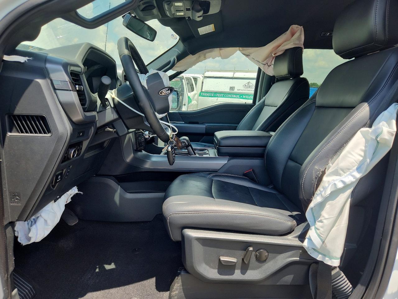 2025 FORD F150 XLT — Фото 7 из 12