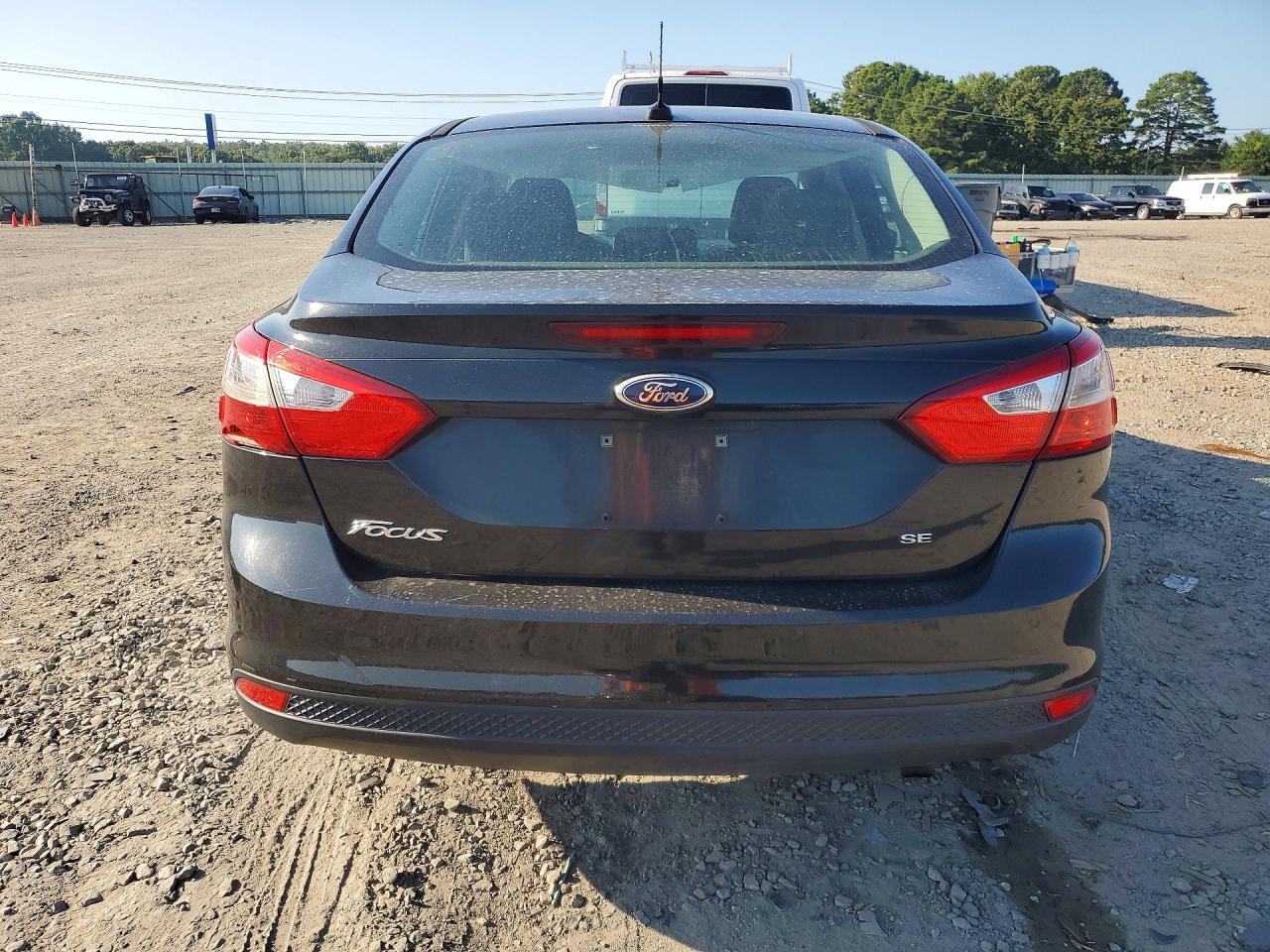 2013 FORD FOCUS SE — Фото 6 из 12
