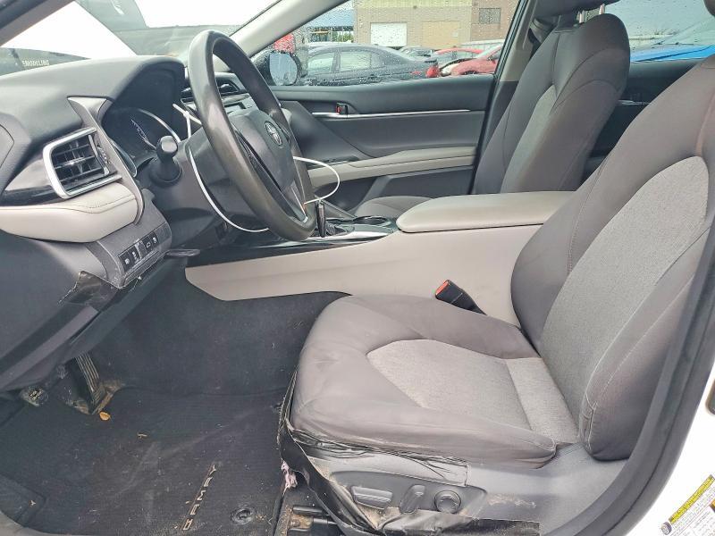 2018 TOYOTA CAMRY LE — Фото 7 из 12