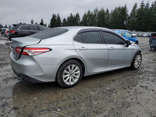 4T1B11HK2JU583162 2018 TOYOTA CAMRY photo no. 3