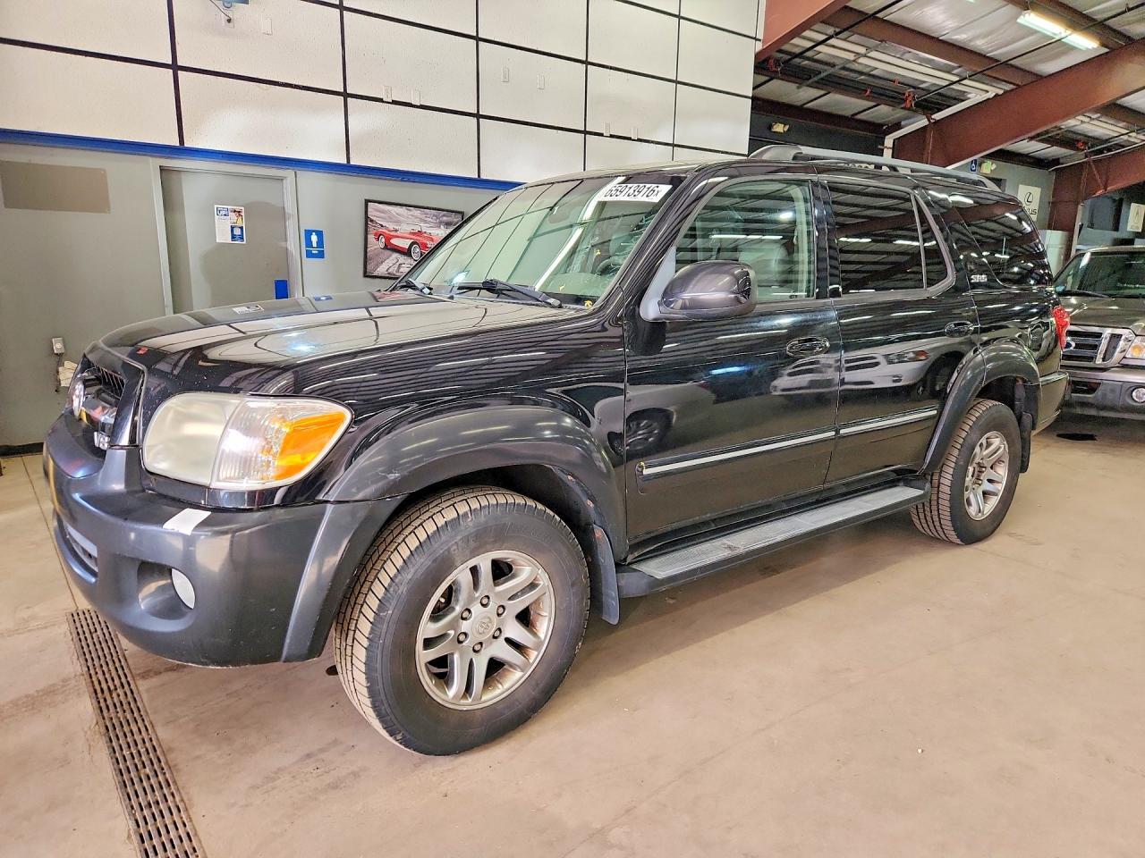 2005 TOYOTA SEQUOIA 5TDBT44A25S251648