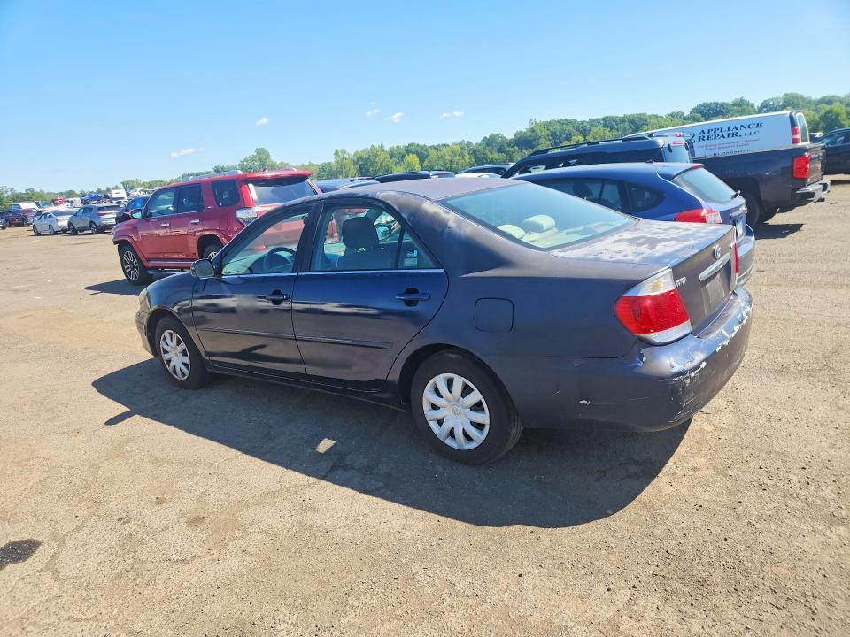 2005 TOYOTA CAMRY LE — Фото 2 из 12