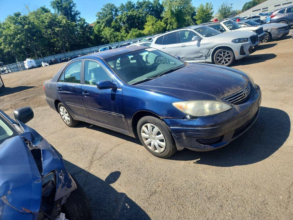 2005 TOYOTA CAMRY LE — Фото 4 из 12