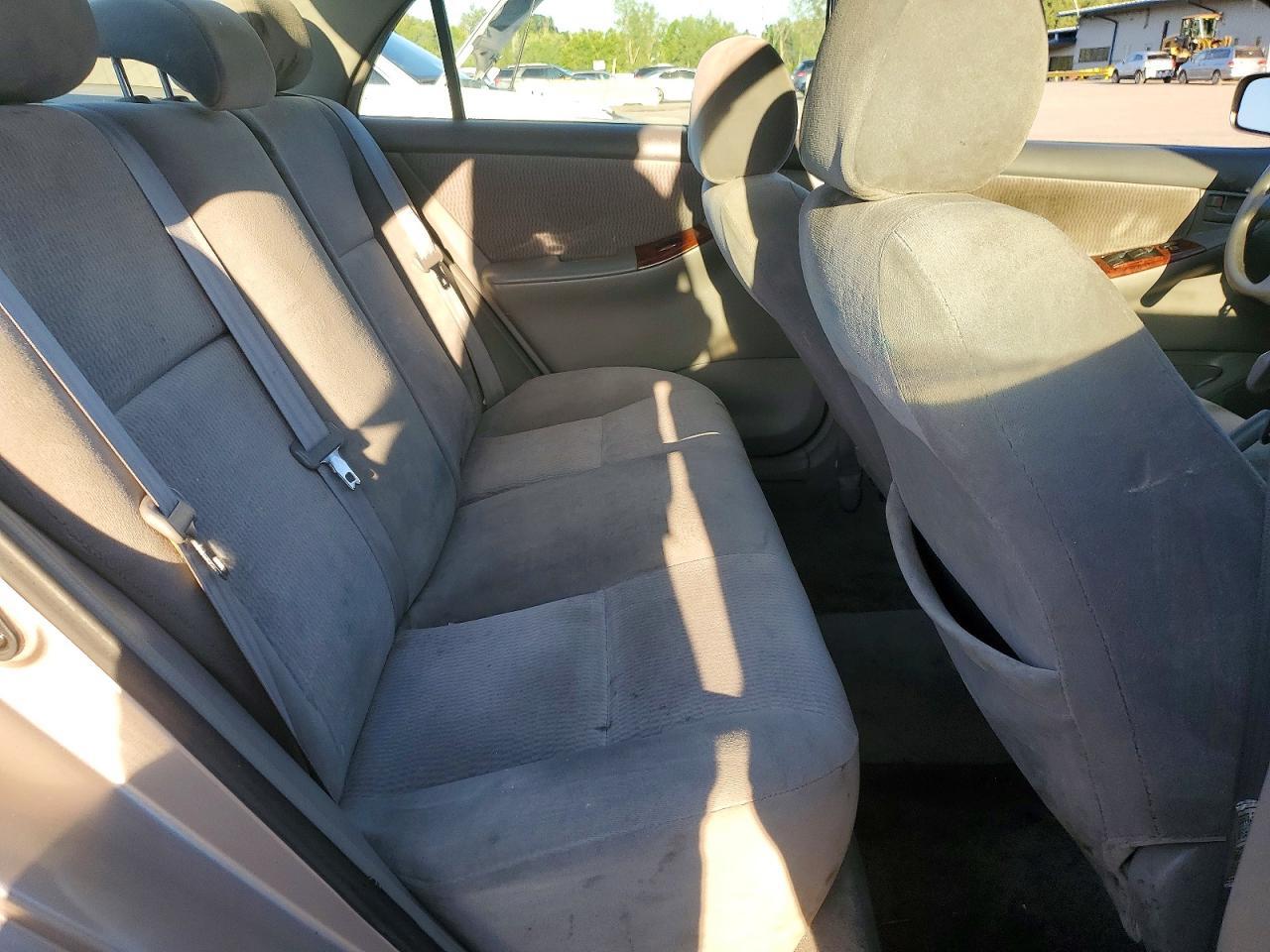 2005 TOYOTA COROLLA LE — Фото 10 из 12