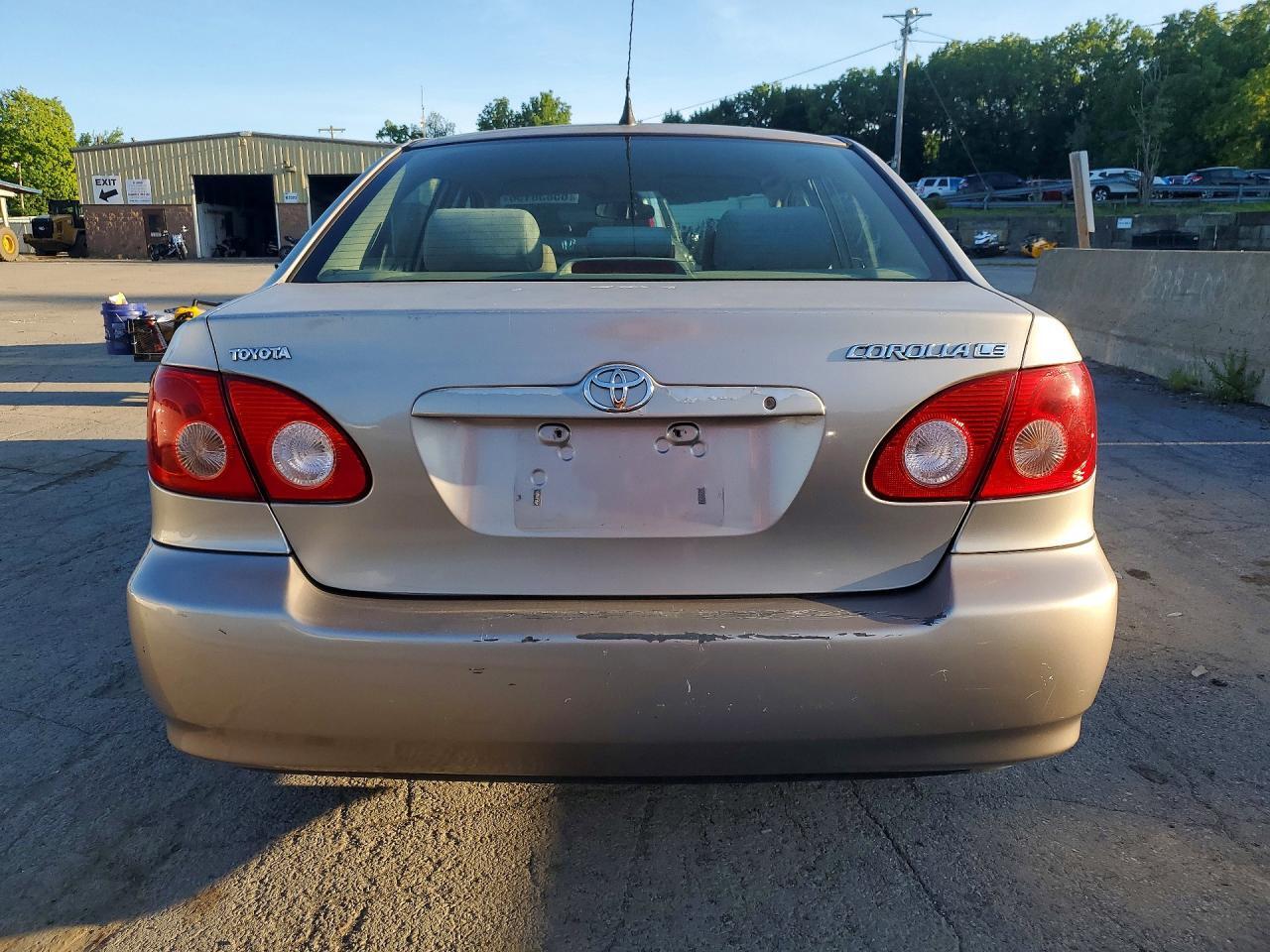 2005 TOYOTA COROLLA LE — Фото 6 из 12