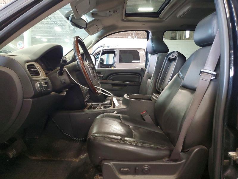 2013 GMC YUKON DENALI — Фото 7 из 13