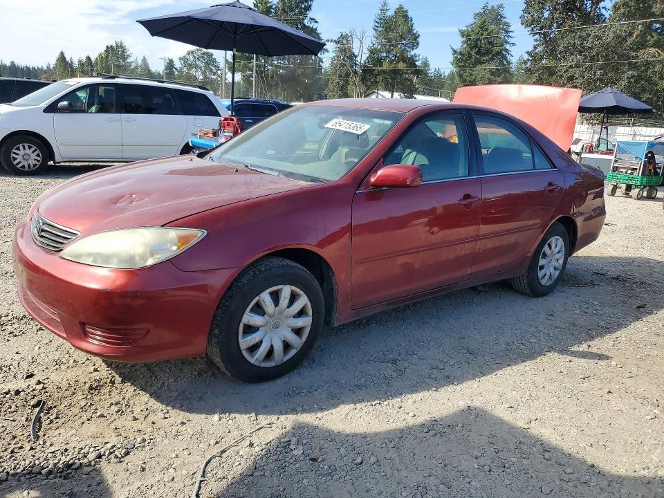2005 TOYOTA CAMRY 4T1BE30K55U037585