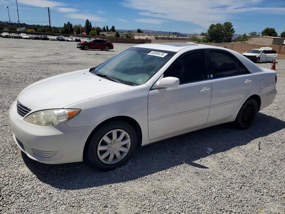 2005 TOYOTA CAMRY 4T1BE32K15U404284