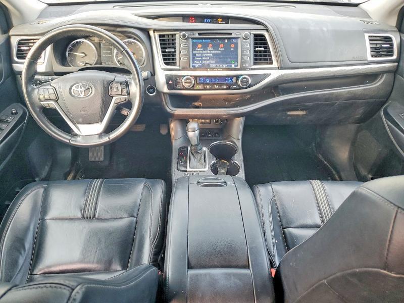 2018 TOYOTA HIGHLANDER SE — Фото 8 из 13