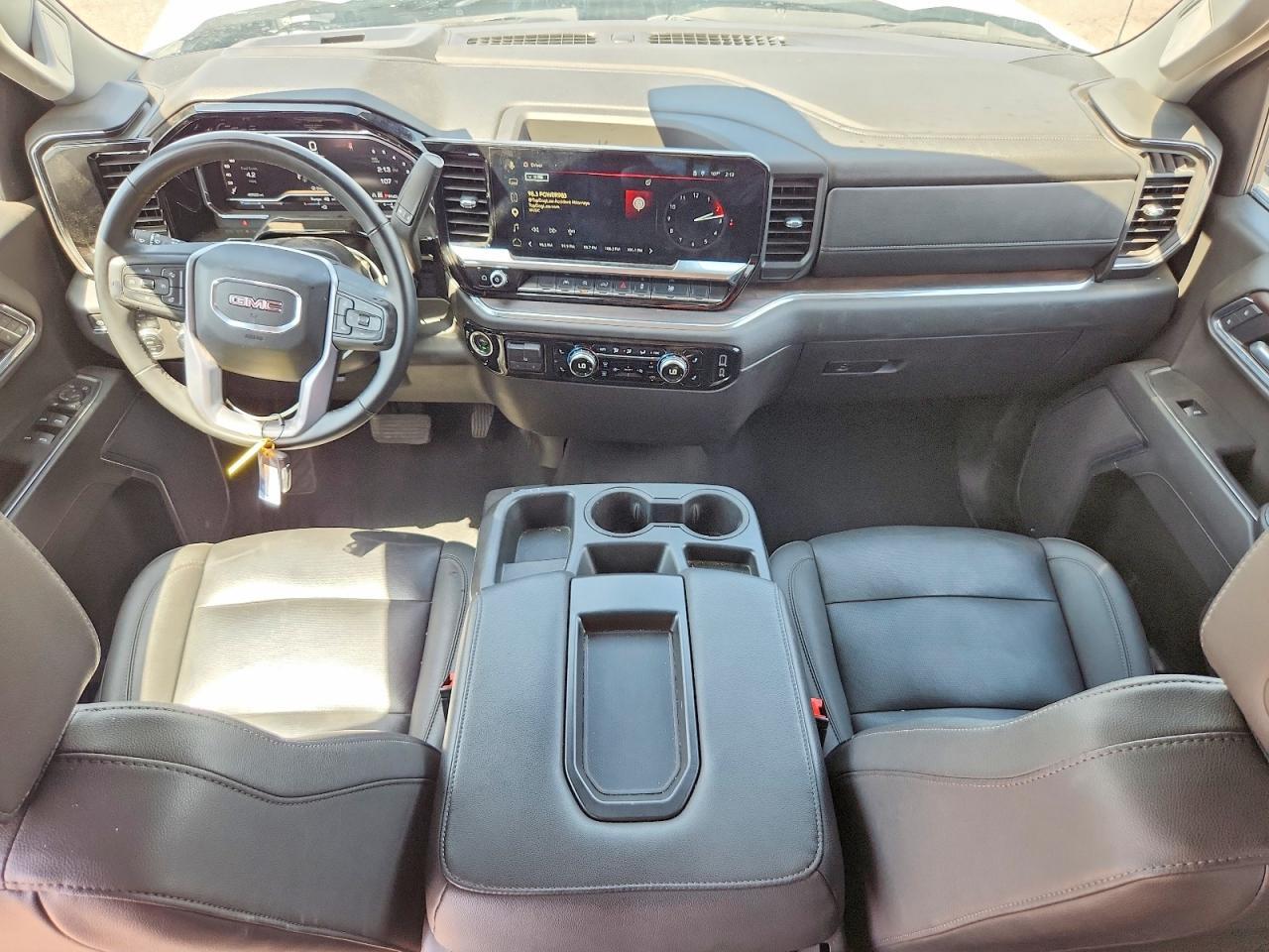 2025 GMC SIERRA K1500 SLT — Фото 8 из 12