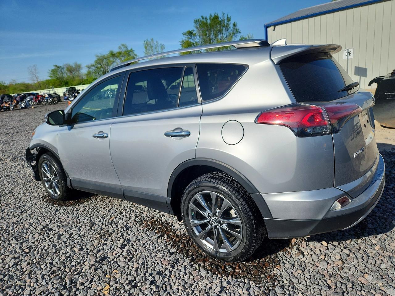 2018 TOYOTA RAV4 LIMITED — Фото 2 из 13