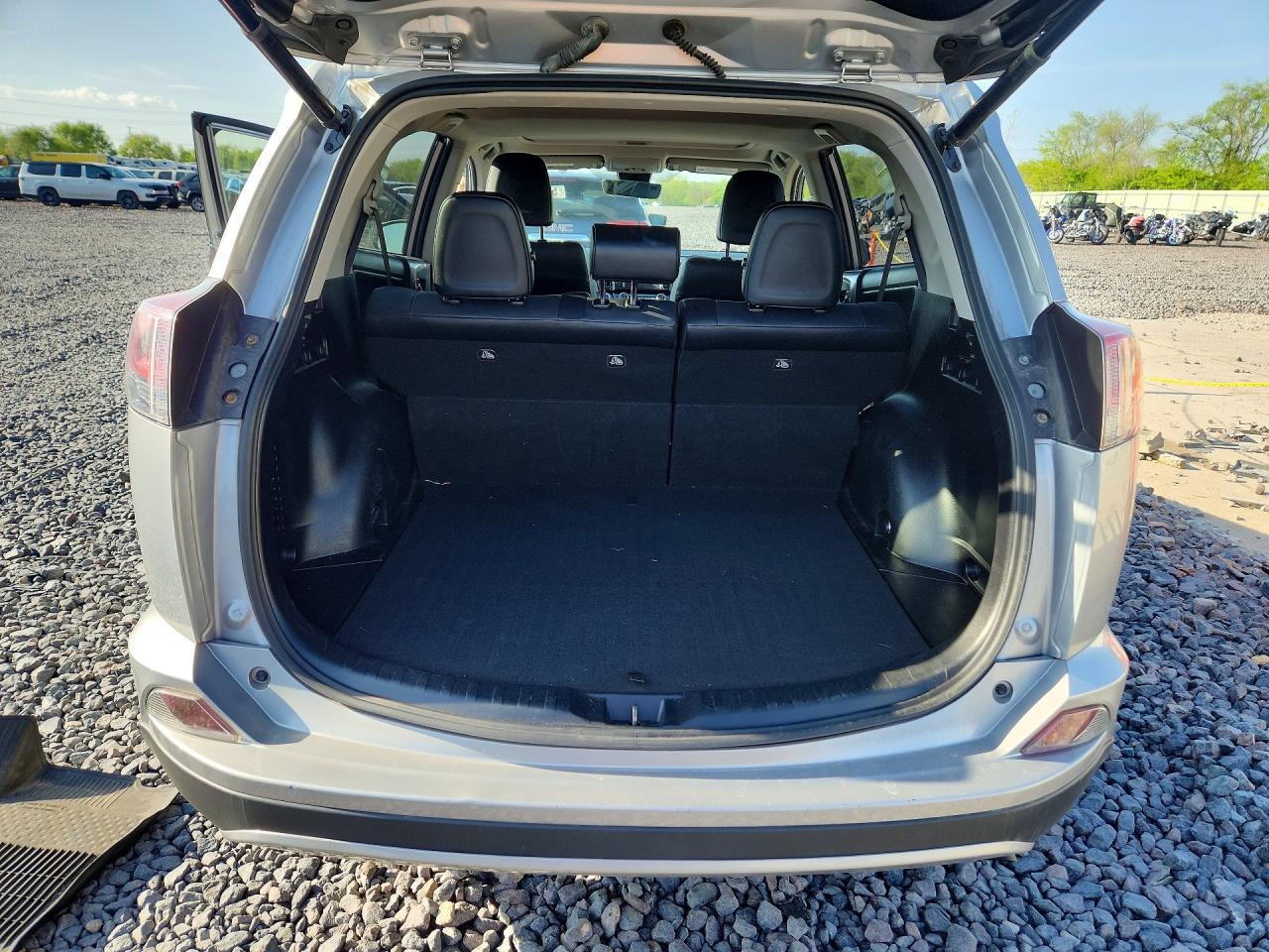 2018 TOYOTA RAV4 LIMITED — Фото 6 из 13
