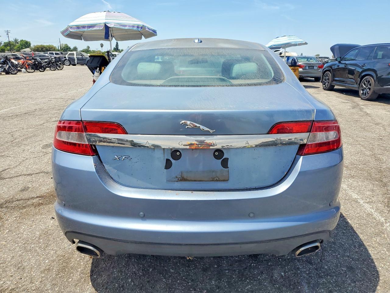 2009 JAGUAR XF LUXURY — Фото 6 из 12