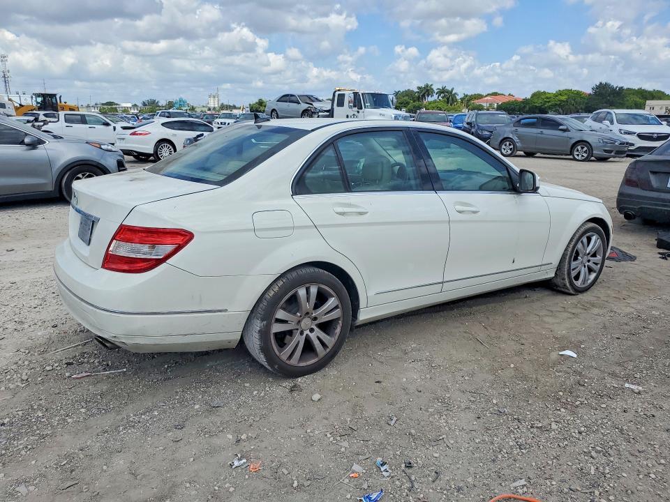 2009 MERCEDES-BENZ C 300 — Фото 3 из 12