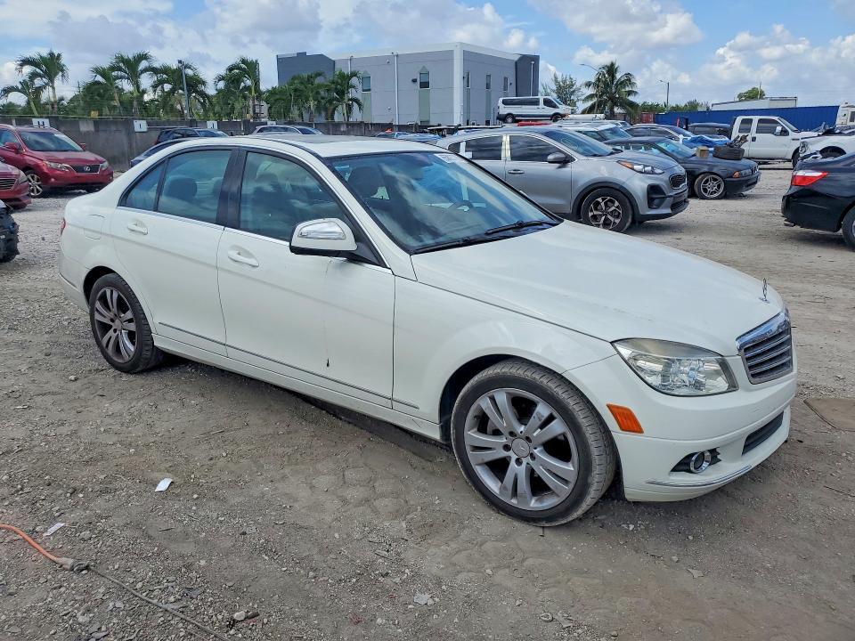 2009 MERCEDES-BENZ C 300 — Фото 4 из 12