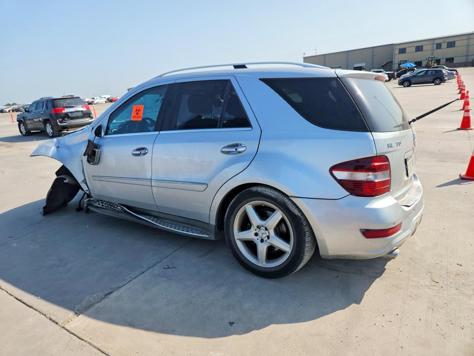 2009 MERCEDES-BENZ ML 550 — Фото 2 из 14