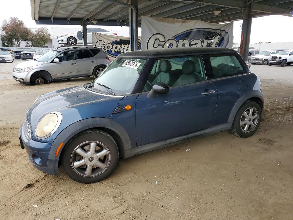 2009 MINI COOPER WMWMF33539TU75417