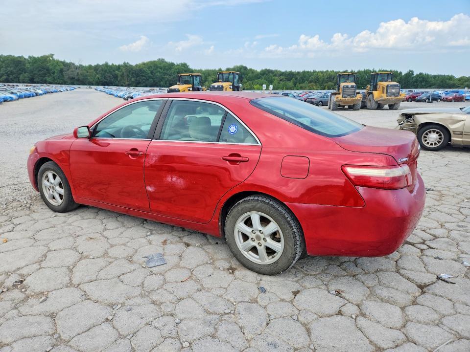 2009 TOYOTA CAMRY LE — Фото 2 из 12