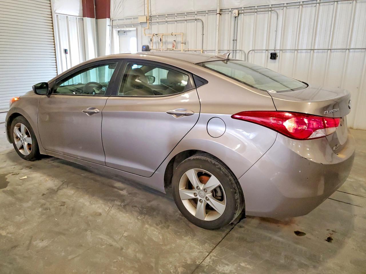 2013 HYUNDAI ELANTRA GLS — Фото 2 из 12