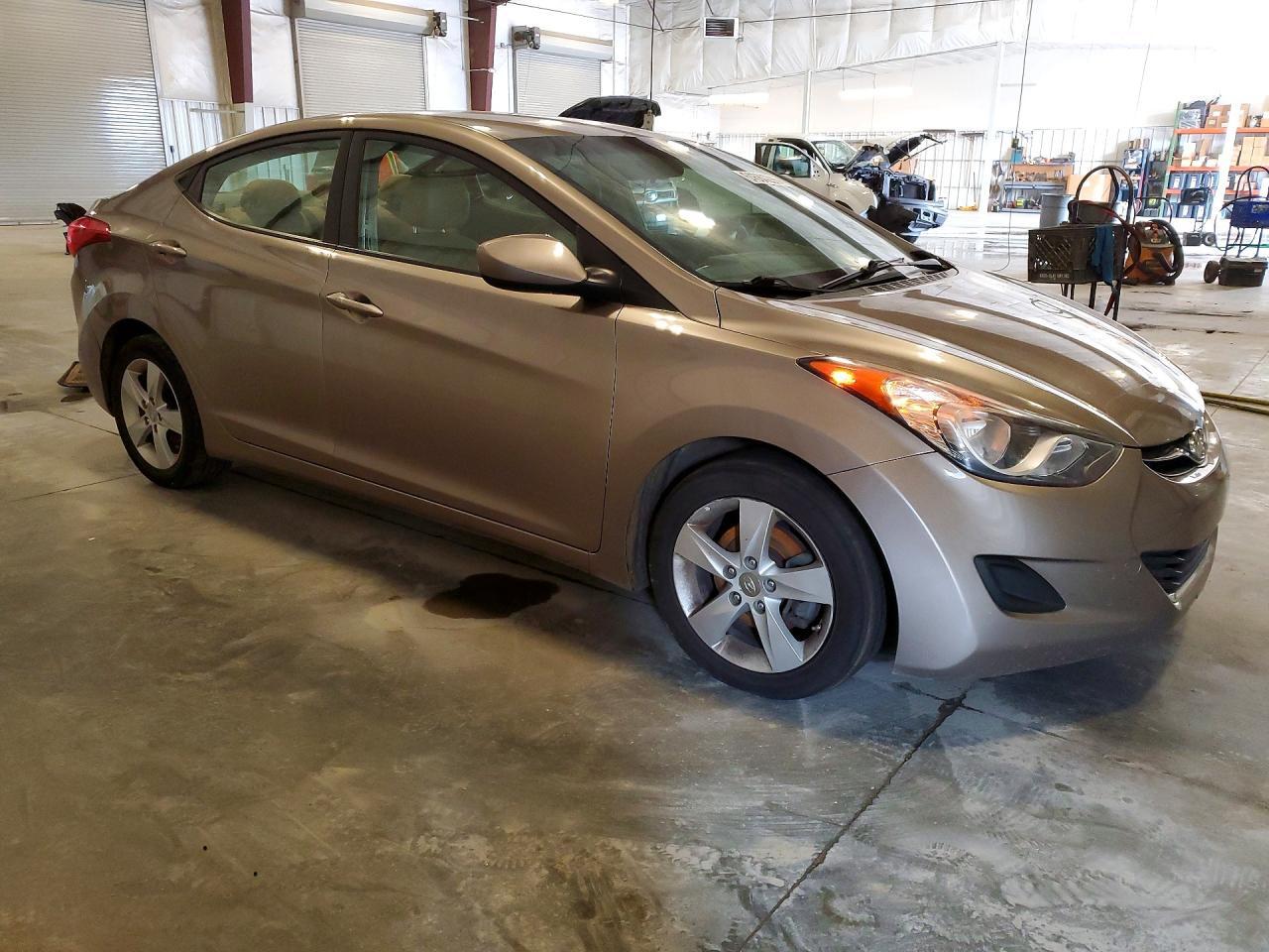 2013 HYUNDAI ELANTRA GLS — Фото 4 из 12