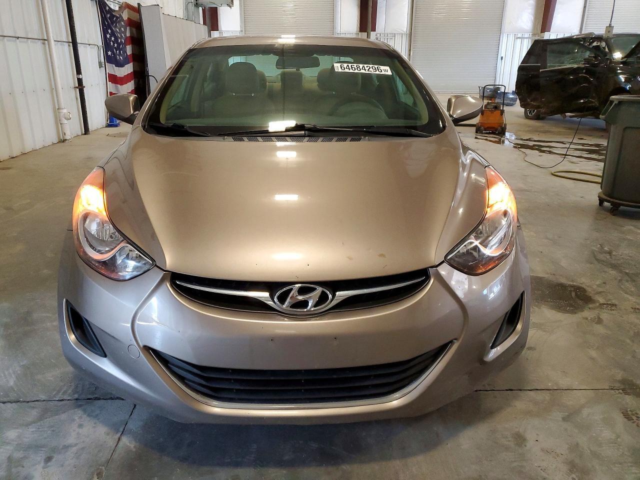 2013 HYUNDAI ELANTRA GLS — Фото 5 из 12