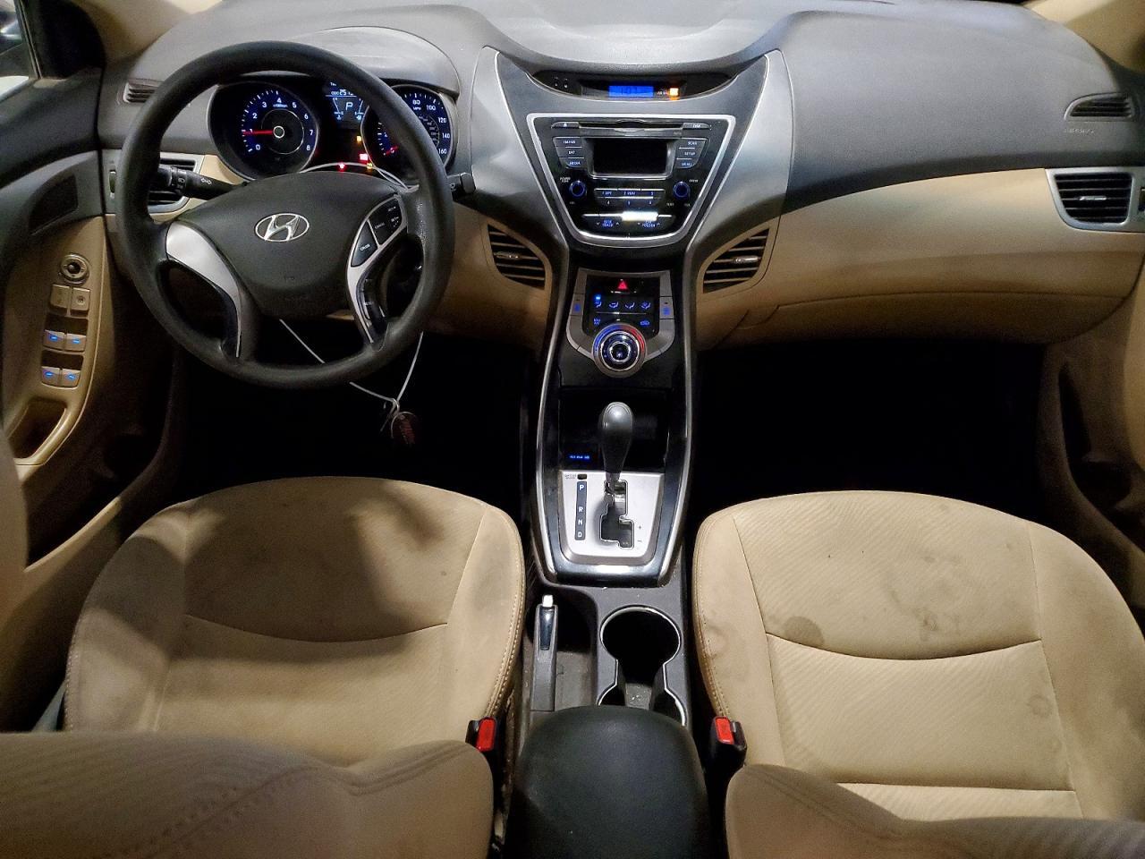 2013 HYUNDAI ELANTRA GLS — Фото 8 из 12