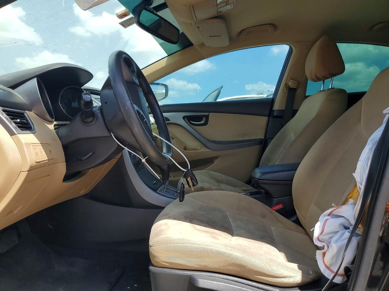 2013 HYUNDAI ELANTRA GLS — Фото 7 из 12