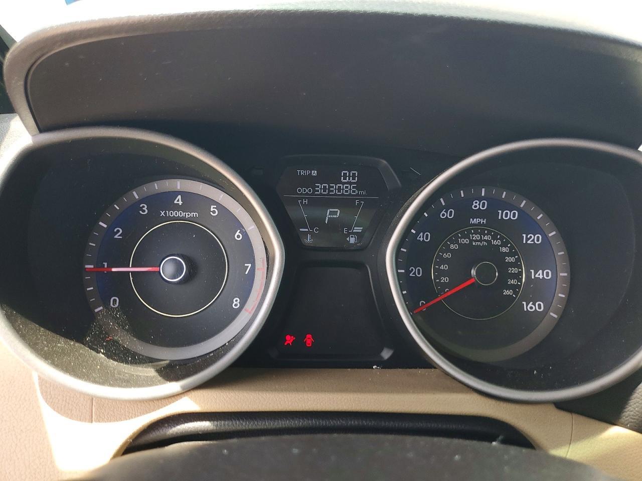 2013 HYUNDAI ELANTRA GLS — Фото 9 из 12