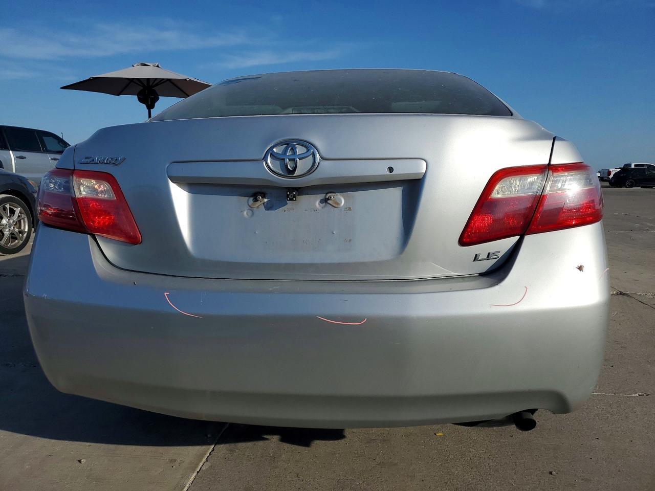 2009 TOYOTA CAMRY LE — Фото 6 из 12